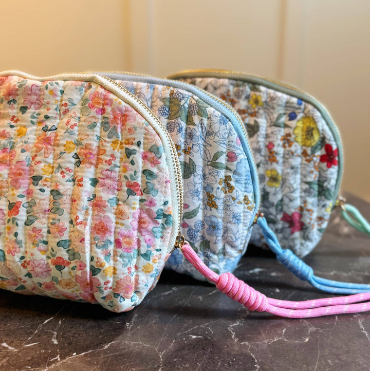 Vintage-Inspired Quilted Floral Cosmetic Case