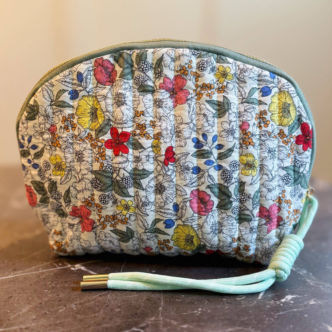 Vintage-Inspired Quilted Floral Cosmetic Case