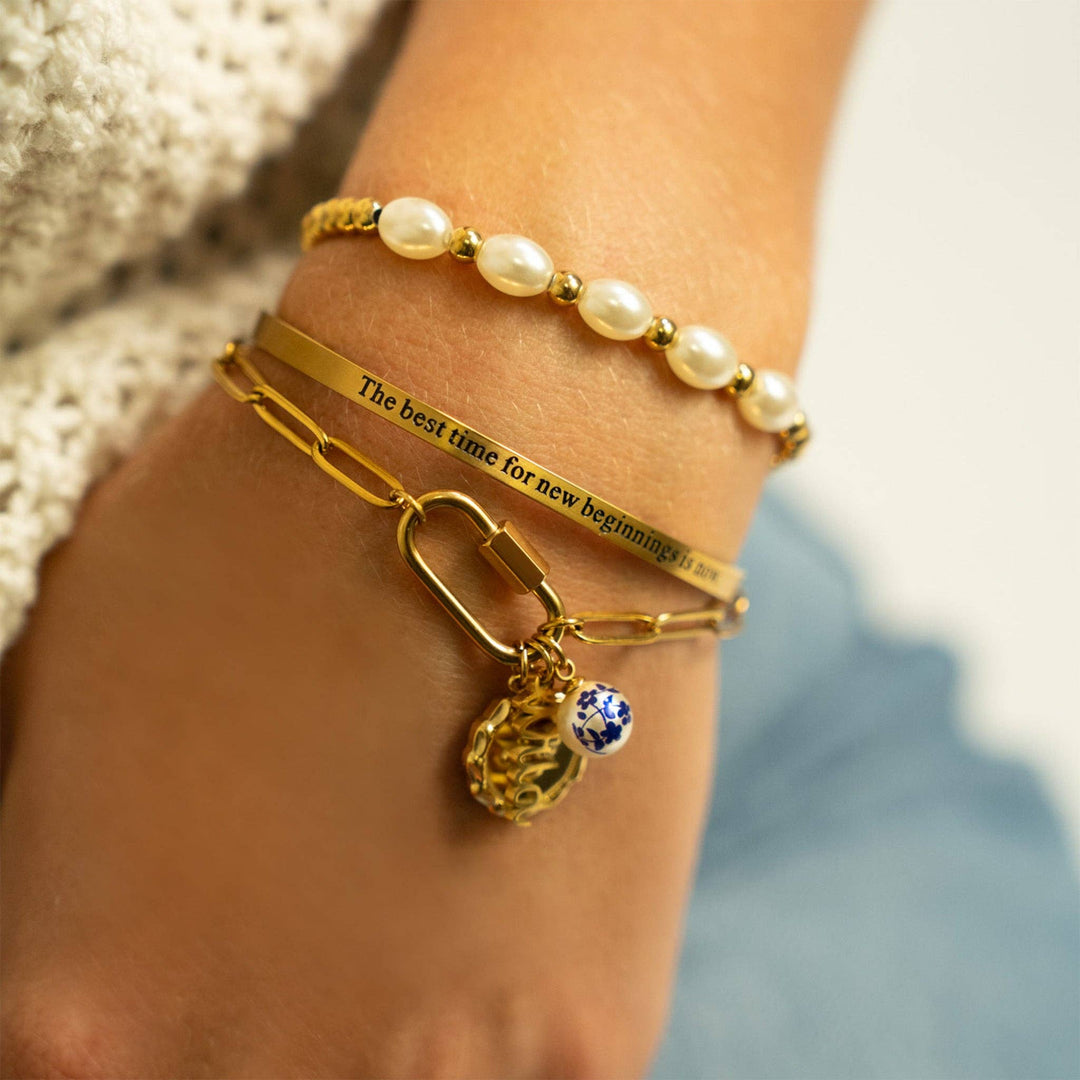 Kiska Glass Pearl Stretch Bracelet