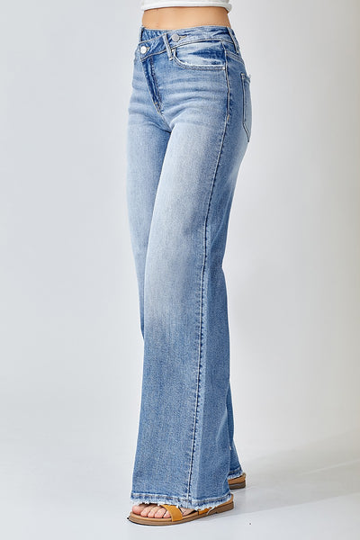 Maddi Mid Rise Crossover Jeans by Risen