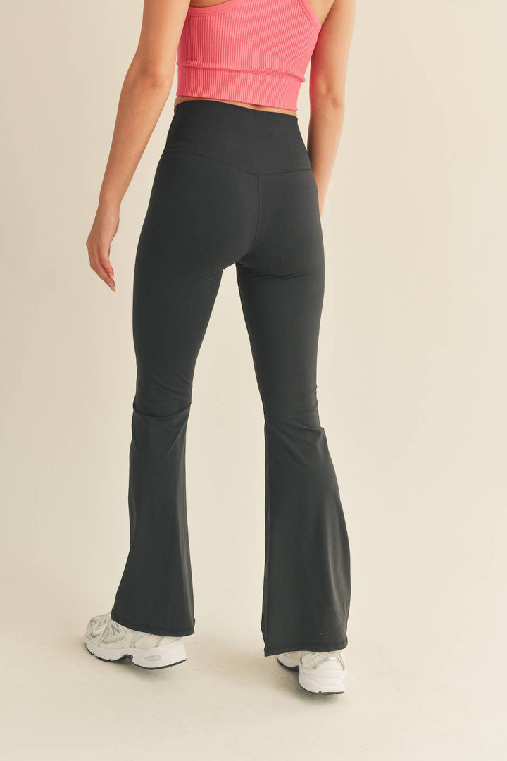 Crossover Flare Legging