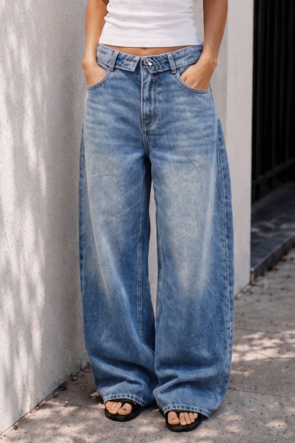 Zavi Wide Leg Jeans