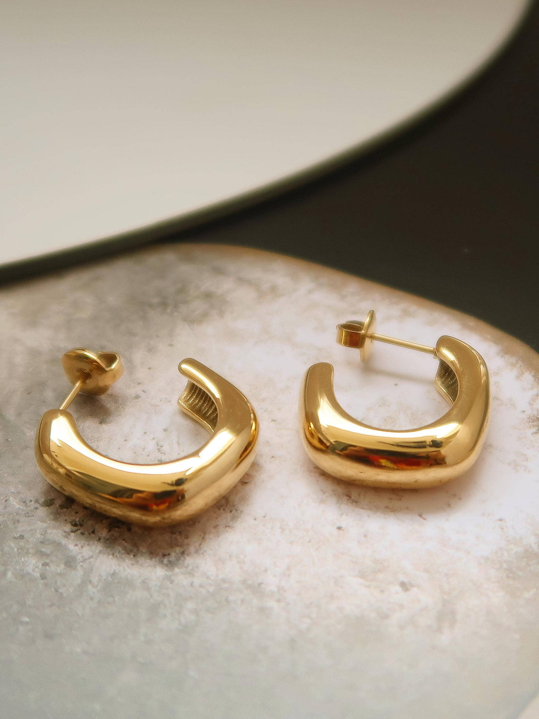 Demi Classic Hoop Earring